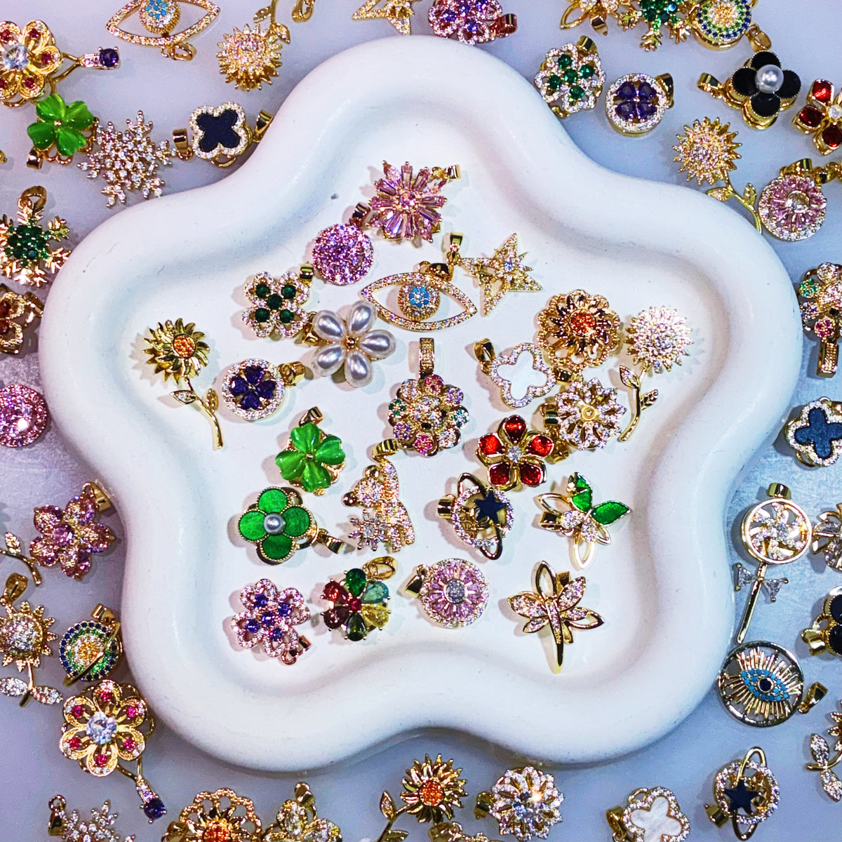 【Jewelry】Live Product- Gold Spinning Pendant Mix