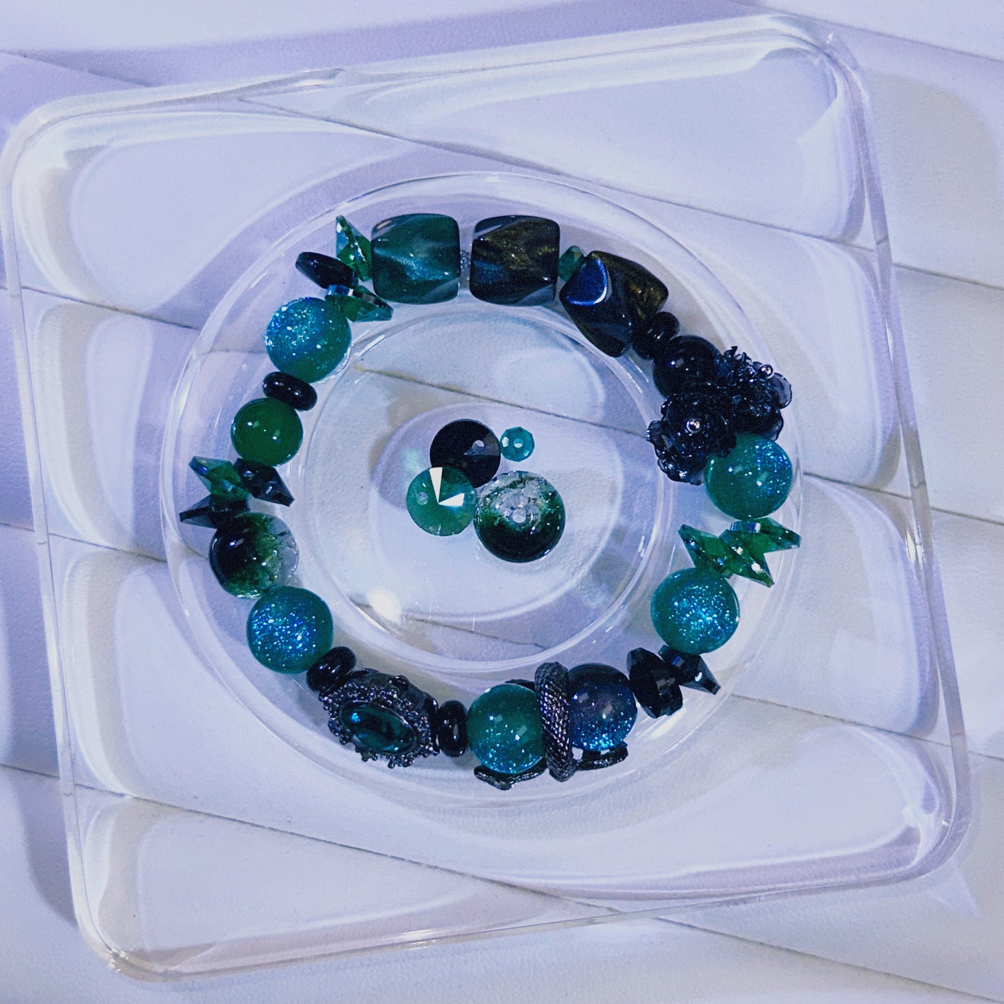 Live Product-The Gaze of Medusa