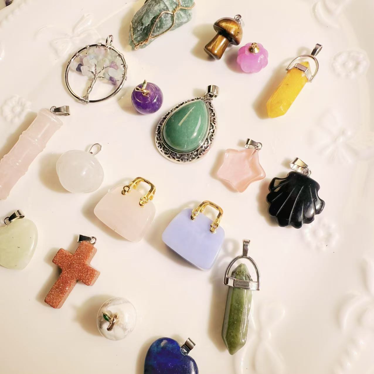 Live Product-Crystal Pendant Mix