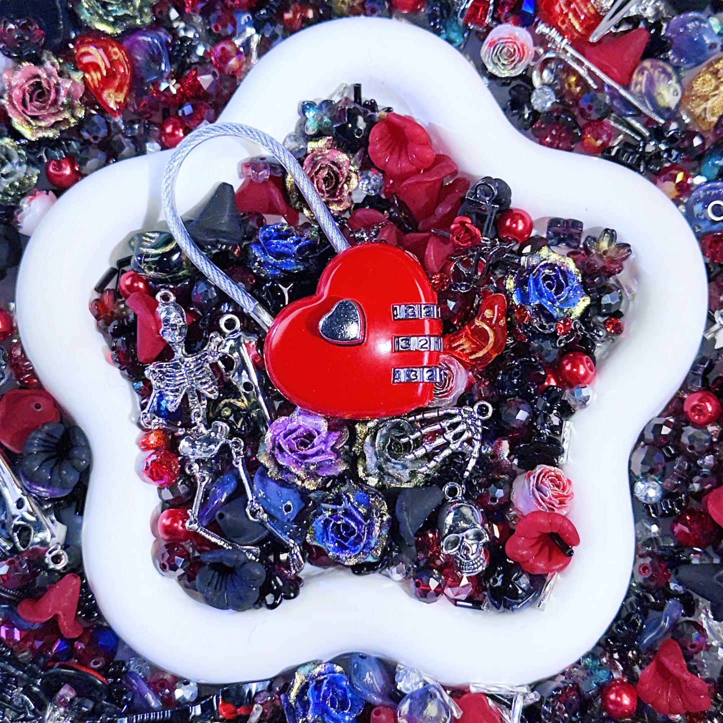 【NEW】【Key Chain/Car Hanger】Live Product- Gothic Graveyard Mix