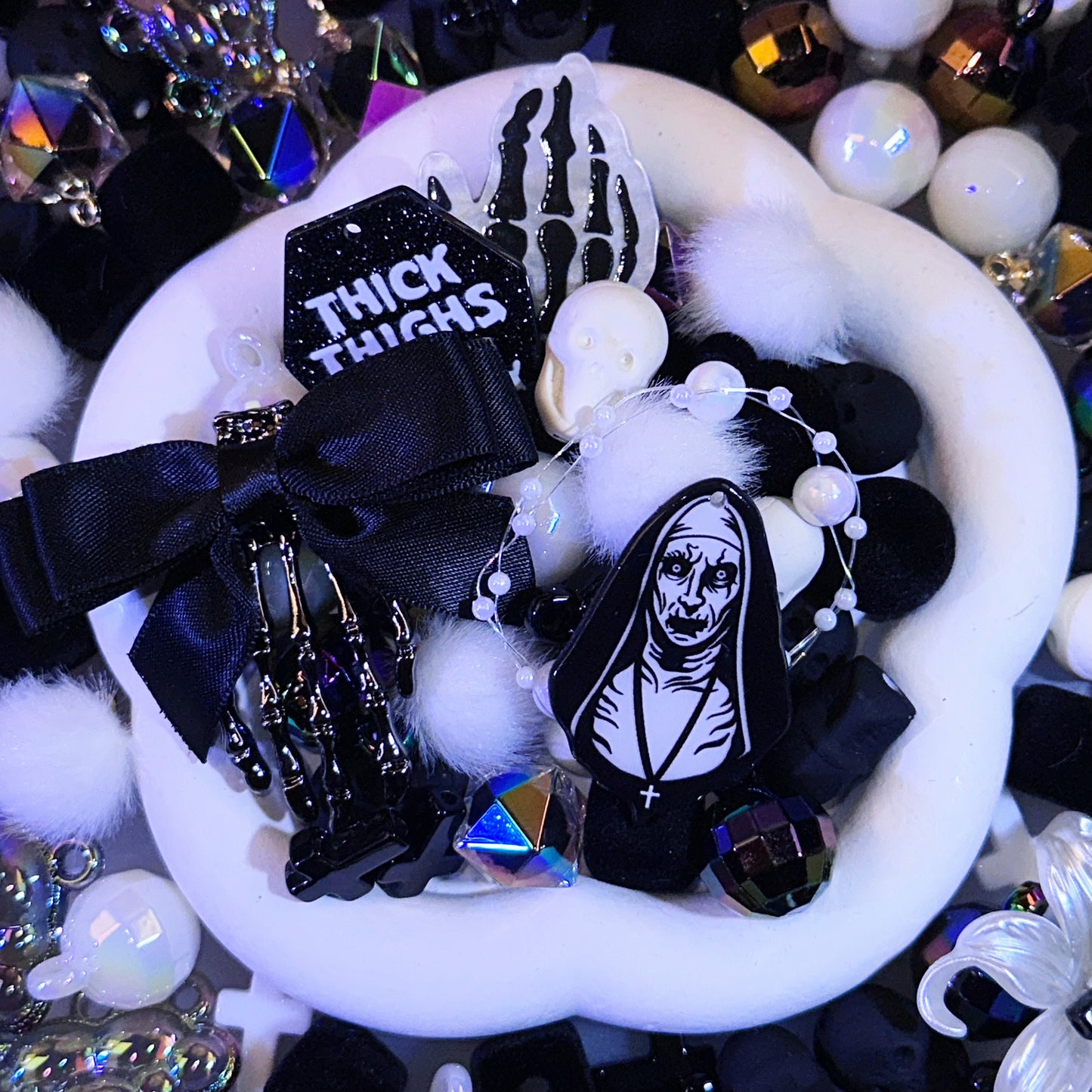 【Car Hanger】Live Product-The Nun Mix