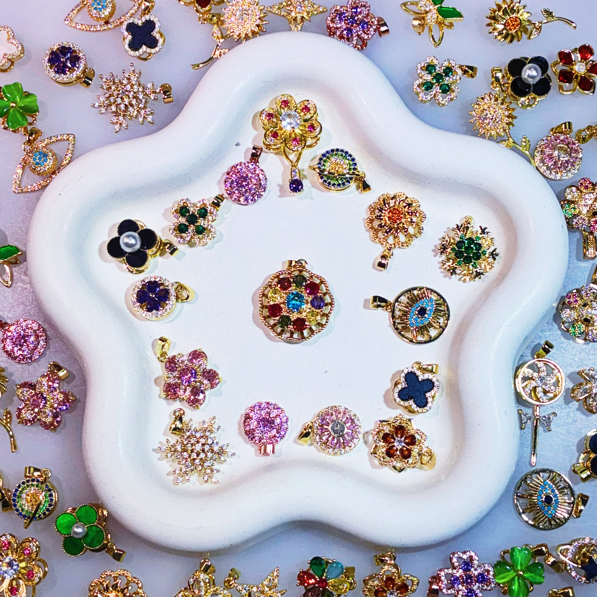 【Jewelry】Live Product- Gold Spinning Pendant Mix